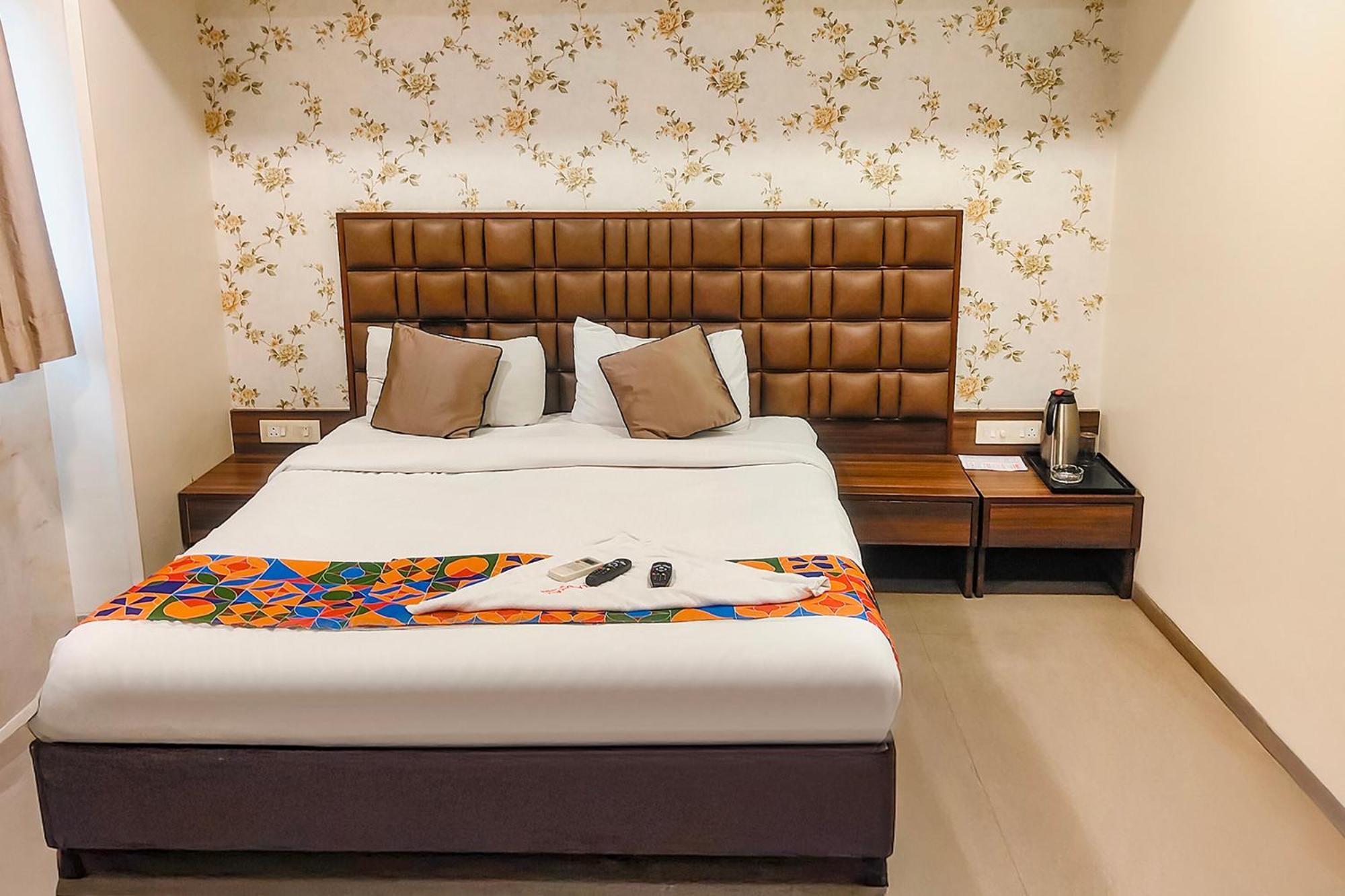 Fabhotel Landmark Residency - Nr Midc Turbhe Turambhe Экстерьер фото